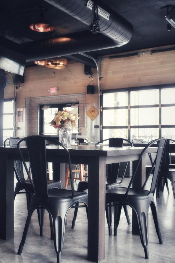 Waterfront Hotel — photo 9