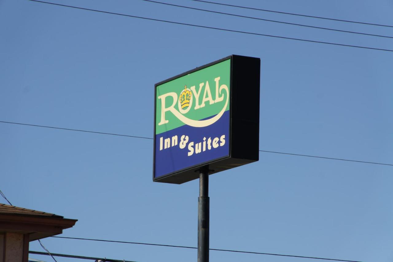 Royal Inn & Suites — photo 1