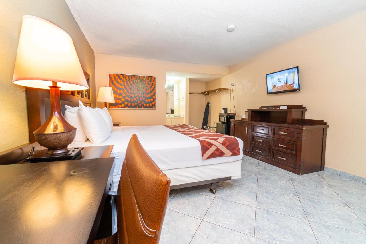 Sevilla Inn Kissimmee — photo 6