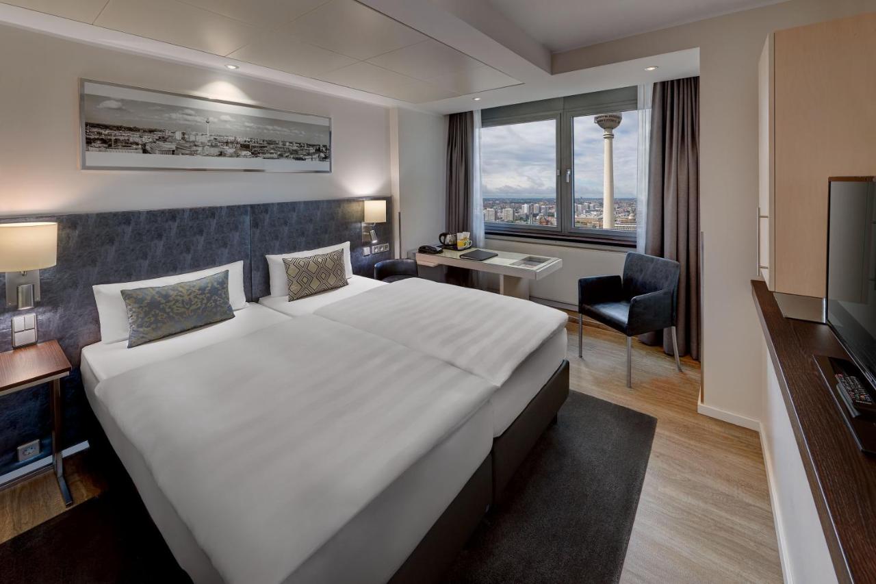 Park Inn by Radisson Berlin Alexanderplatz photo