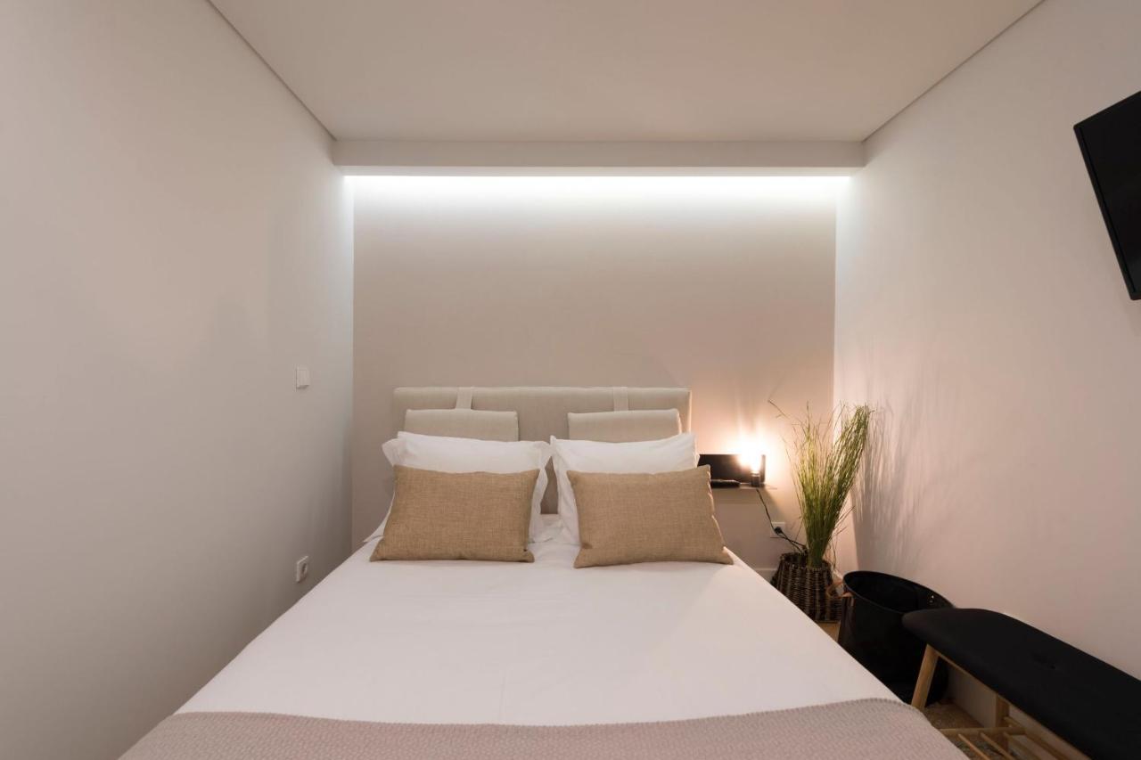 LovelyStay - Porto Peaceful Living W/ Backyard - 2