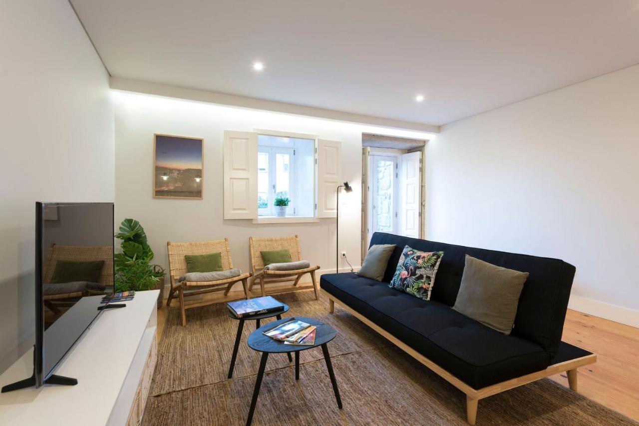 LovelyStay - Porto Peaceful Living W/ Backyard - 5