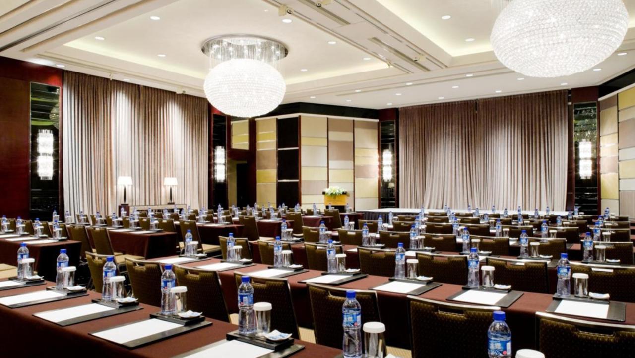 InterContinental Shanghai Pudong, an IHG Hotel photo