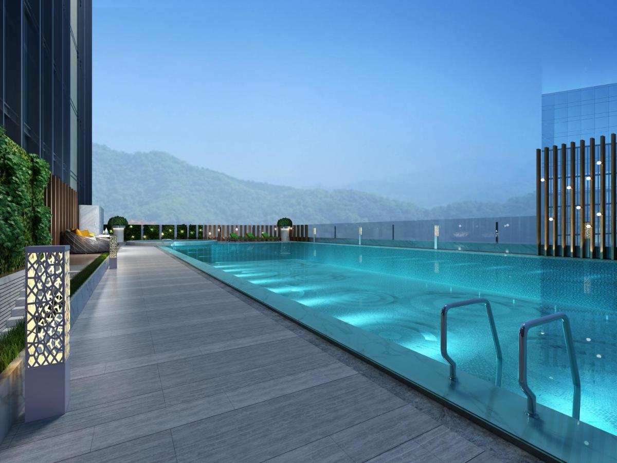 Holiday Inn Guangzhou South Lake, an IHG Hotel photo