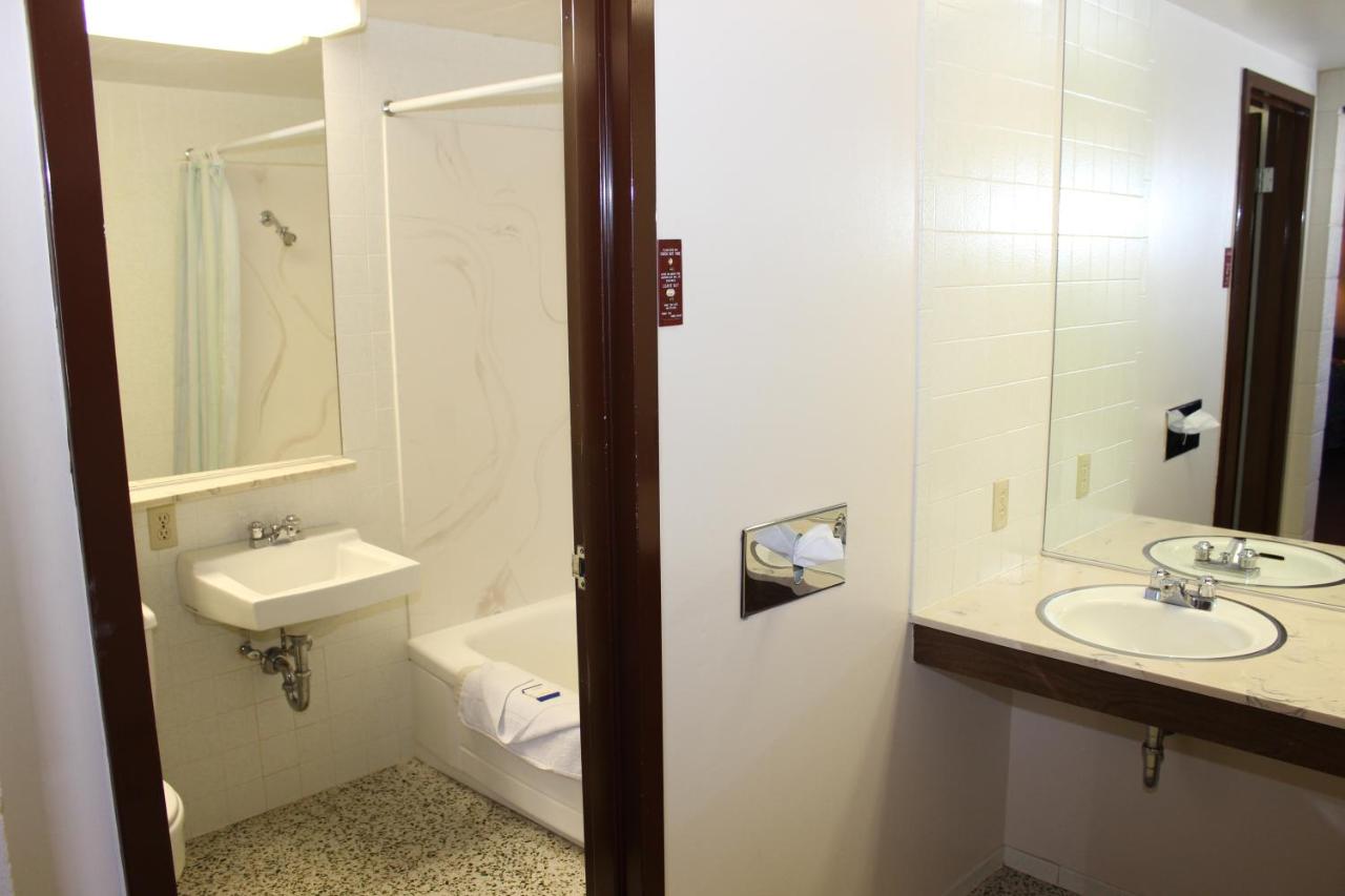 Prairie Inn — photo 17