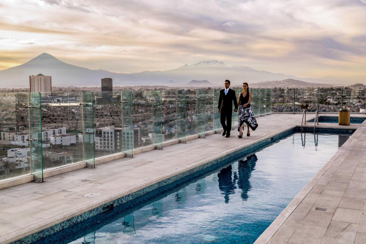 Rooftop swimming pool: Holiday Inn Express & Suites Puebla Angelopolis, an IHG Hotel