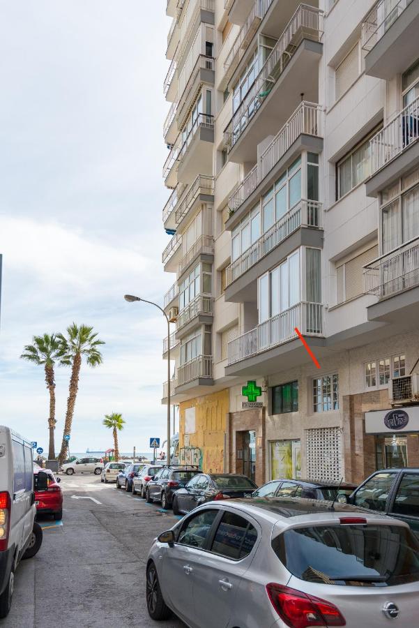 MP5-Just Renovated Apartment Right on the Beach, Málaga ...