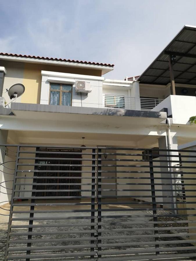 Homestay Bandar Dato Onn Jb Johor Bahru Malaysia Booking Com