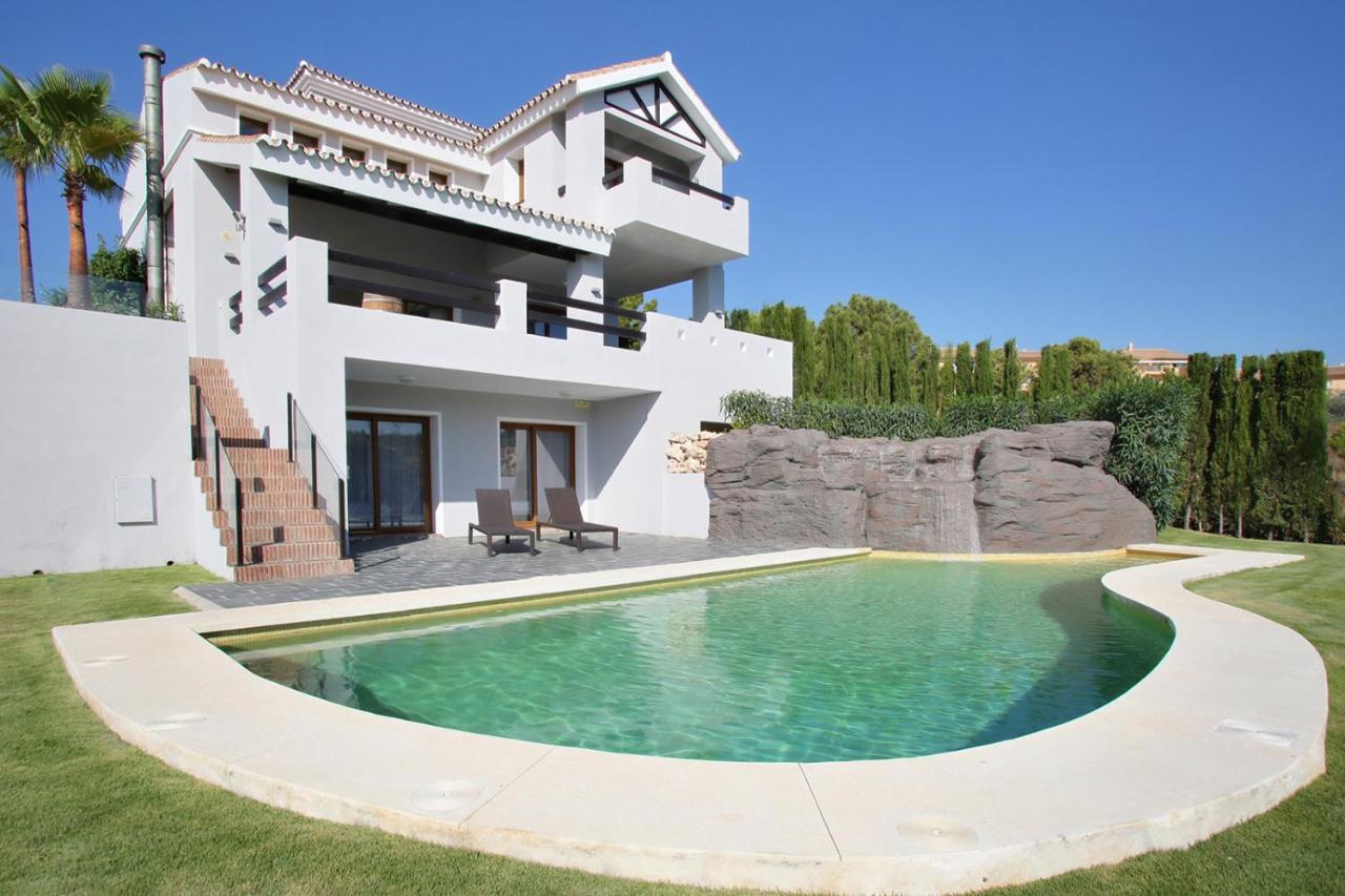 weforyou VILLA SOFIA GOLF 15 MIN PUERTO BANUS (Spanje ...