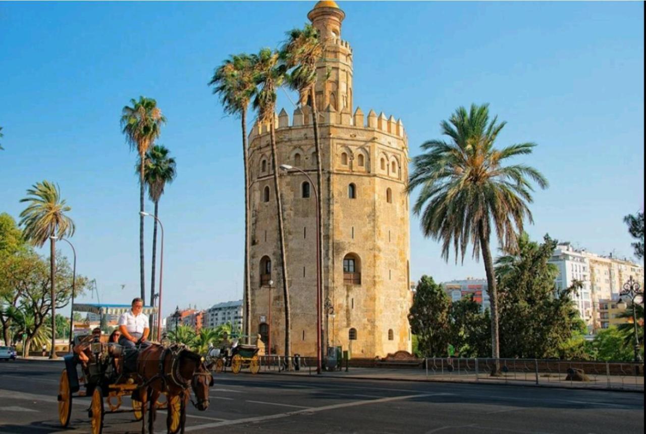 Apartment Atico Triana, Seville, Spain - Booking.com