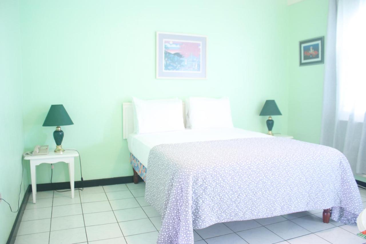 Clearwater Studio @ Sandcastles - 5