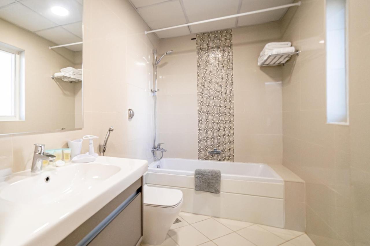 Continental Tower, Dubai Marina - Luton Vacation Homes - 3