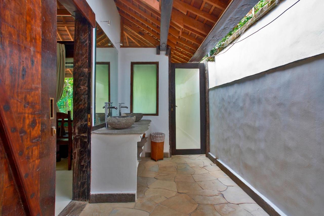 Phinisi Villas - Seminyak Beach - 5