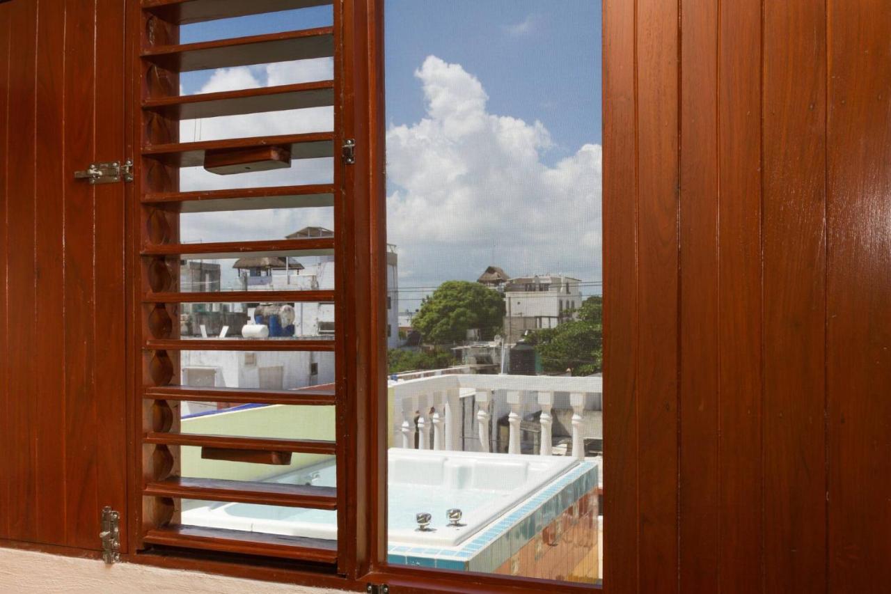 Cancun Guest House 4 Terrace Tub - 4
