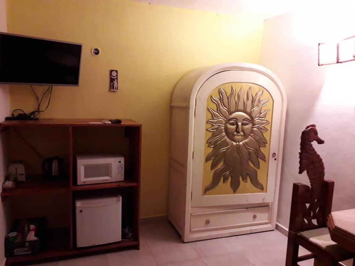 Cancun Guest House 3 near Ado bus terminal and 25 min from-to airport by shuttle - 5