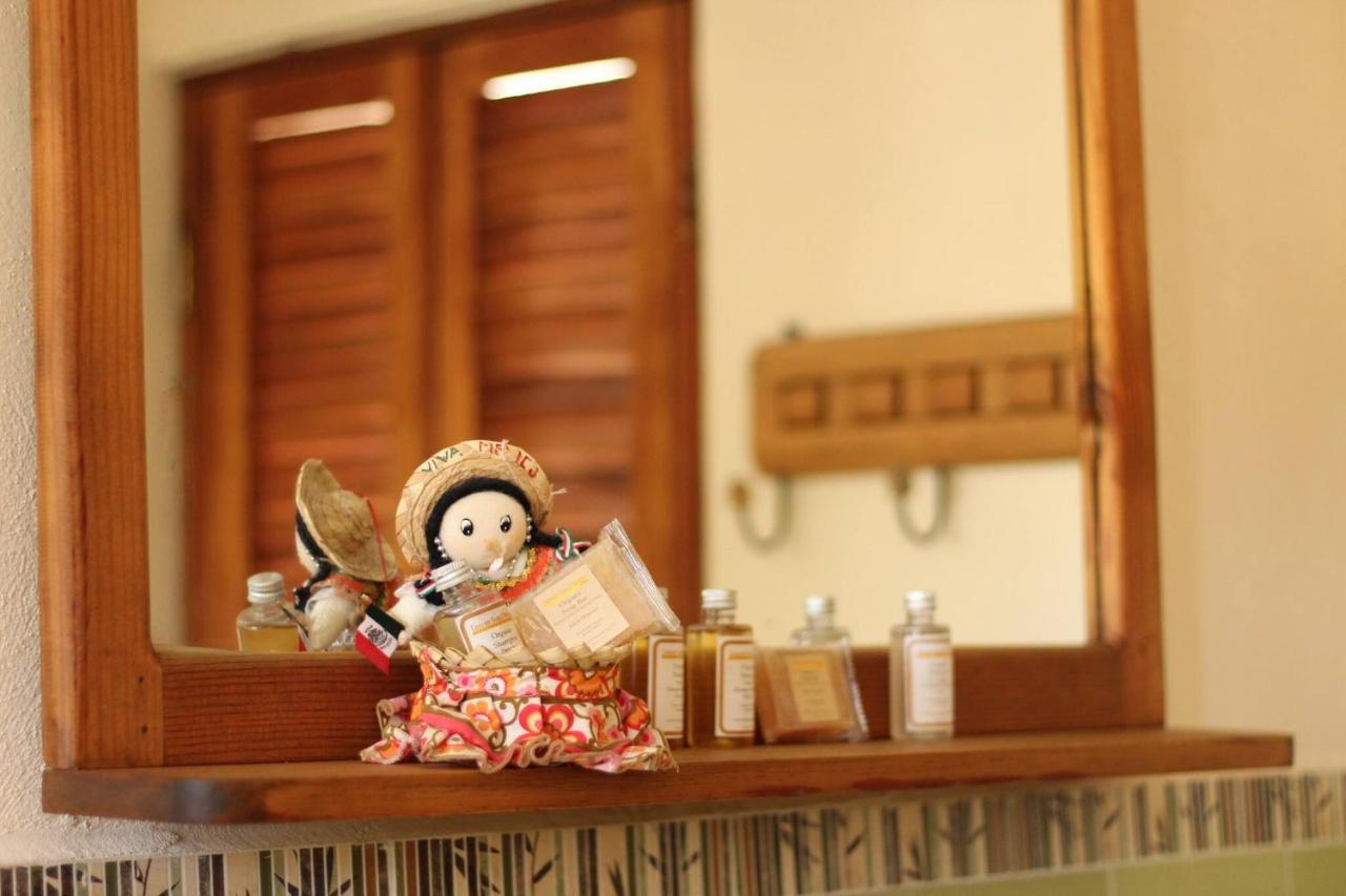 Cancun Guest House 4 Terrace Tub - 5