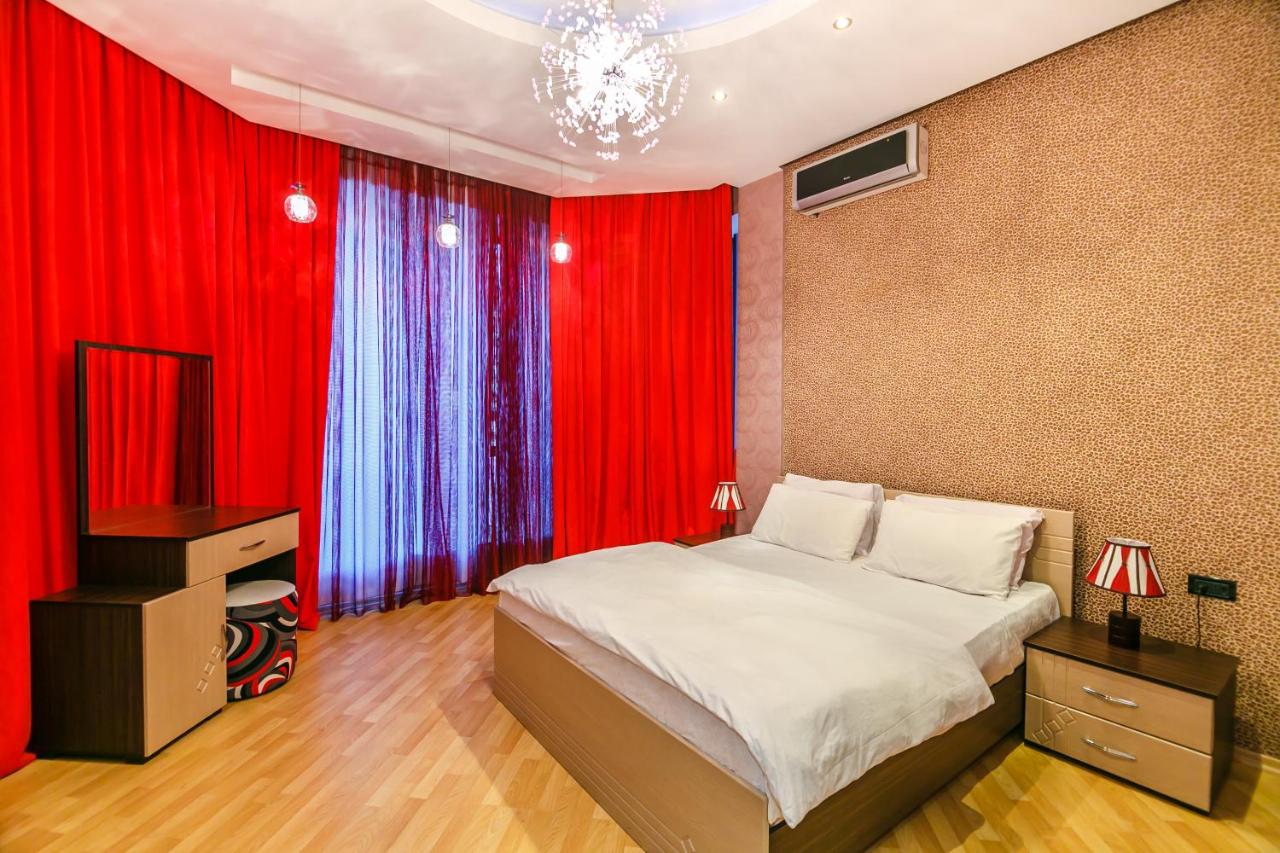 Apartment near Metro Nizami photo