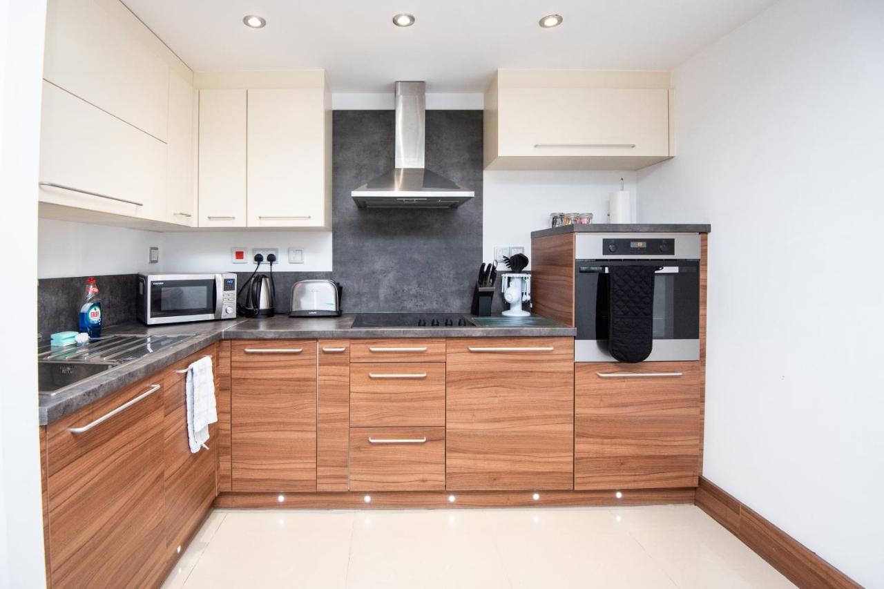 Livin' Serviced Apartments photo