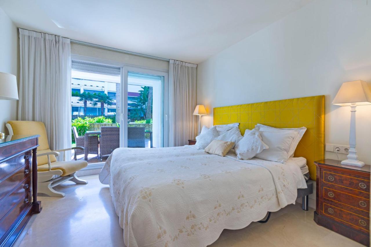 2018 Las Canas beach, first line beach, Marbella golden mile ...