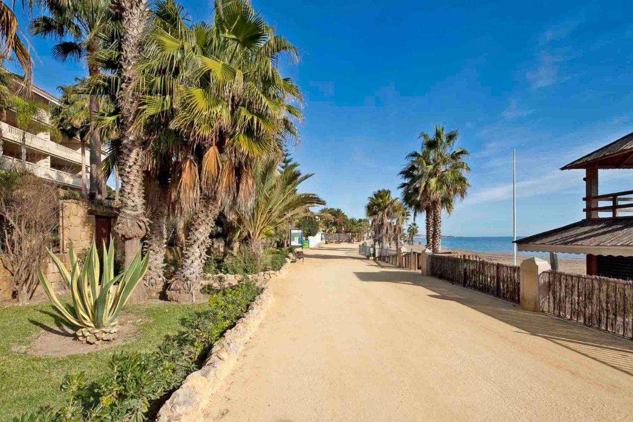 2018 Las Canas beach, first line beach, Marbella golden mile ...