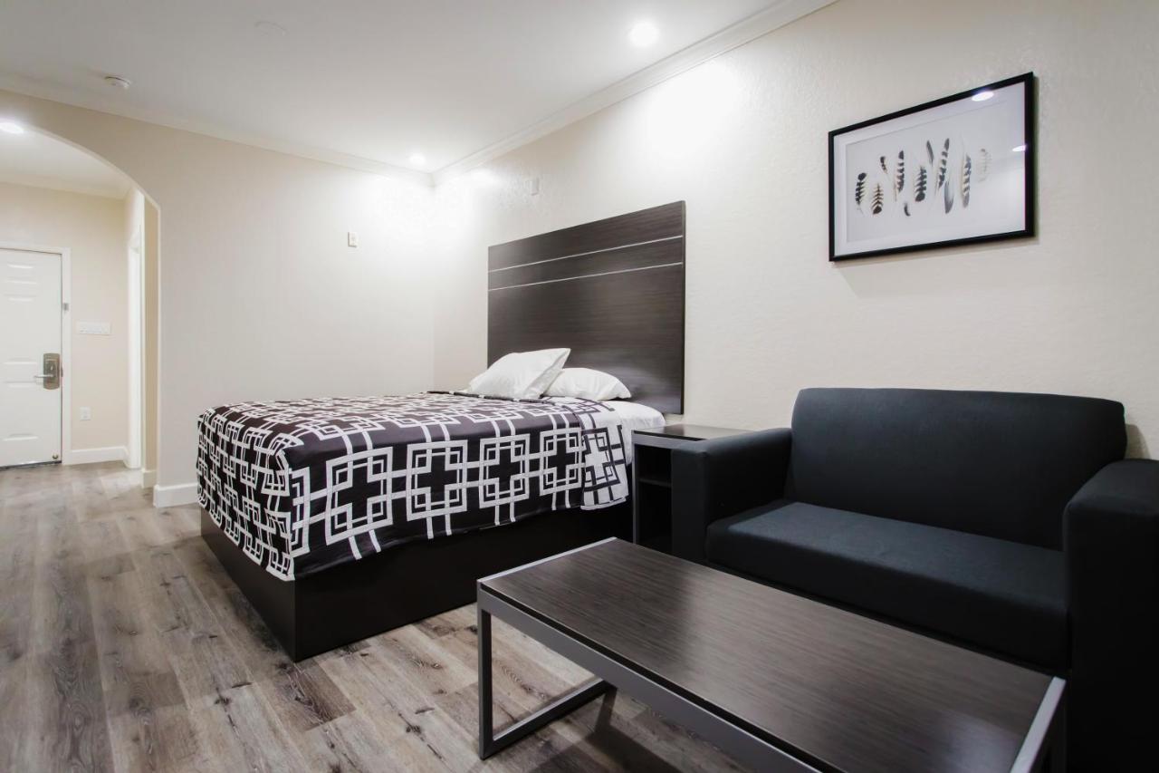 Palace Suites Motel — photo 10