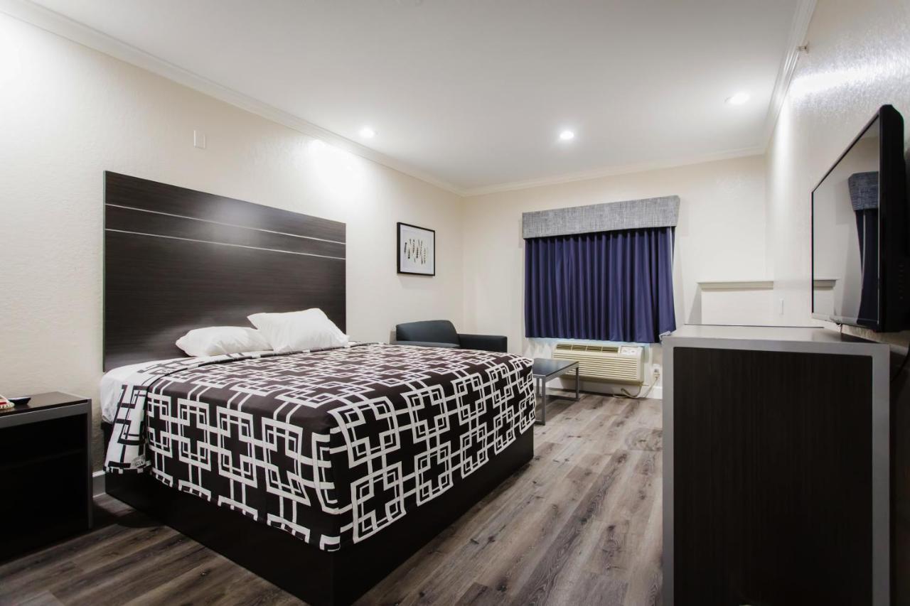 Palace Suites Motel — photo 20