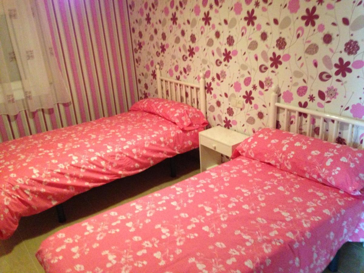 Apartaments Cal Pujol (Испания Алас) - Booking.com