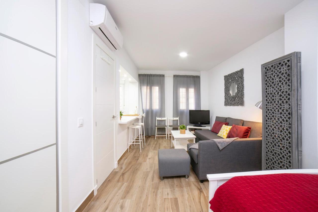 AlohaMundi Cruz Verde, Seville – Updated 2022 Prices