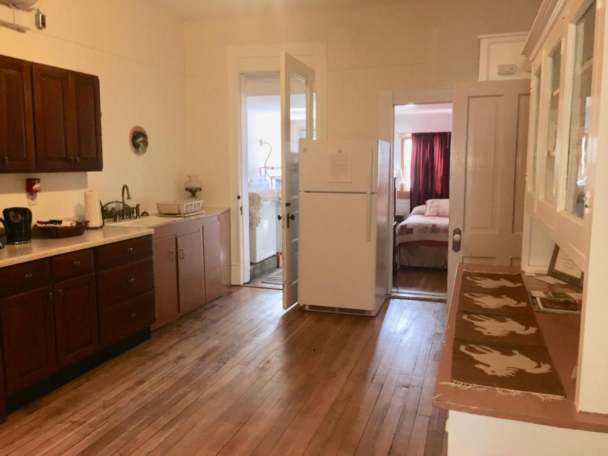 Historic Capitol Hotel Vacation Suites — photo 21