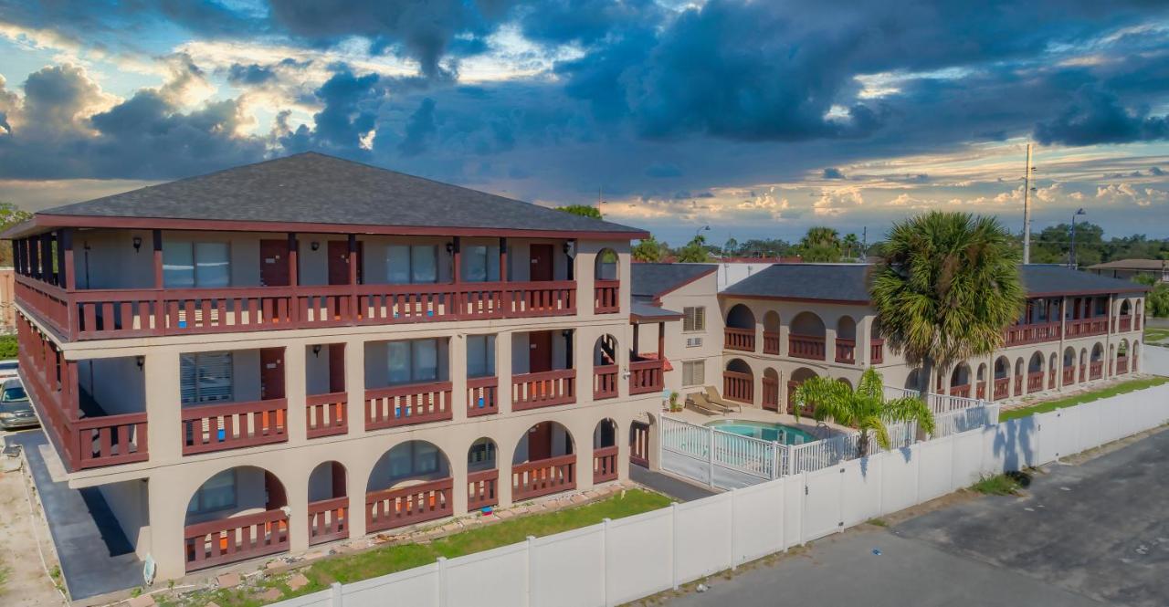 Image: Sevilla Inn Kissimmee- Near Disney