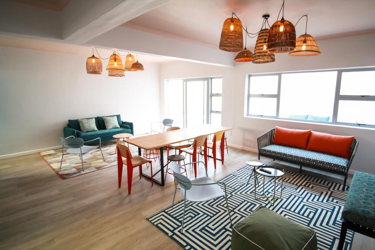 CURIOCITY Green Point - 5