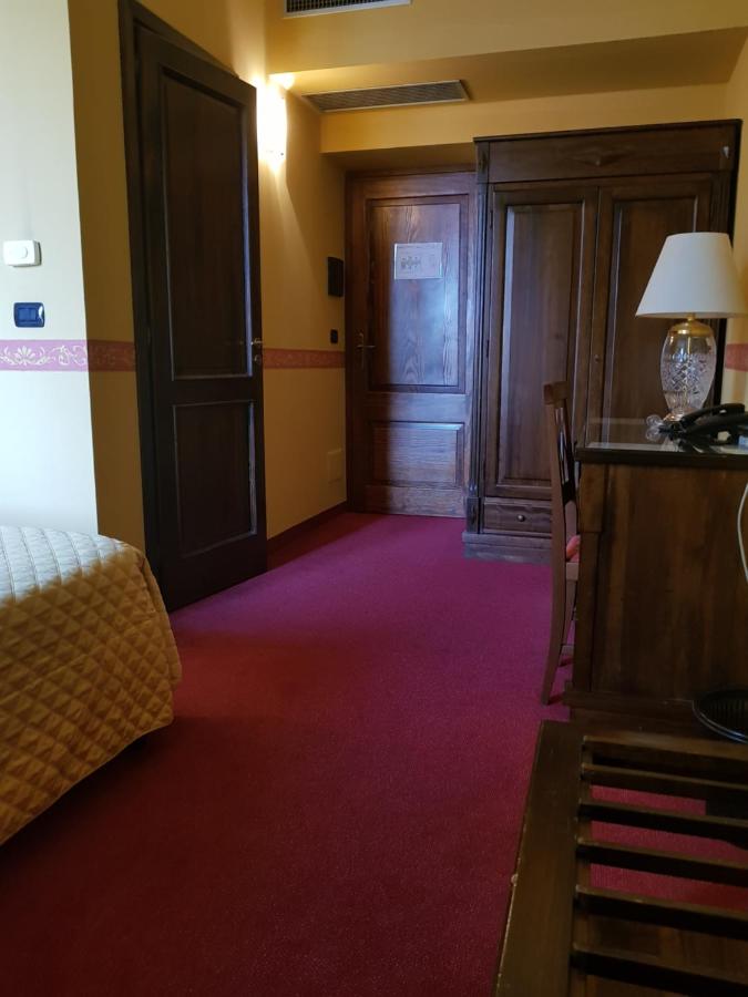 Hotel Damian Park Hotel Delle Magnolie photo