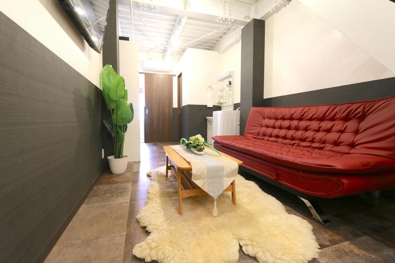 EK1 Elizabeth Garden Kuromon