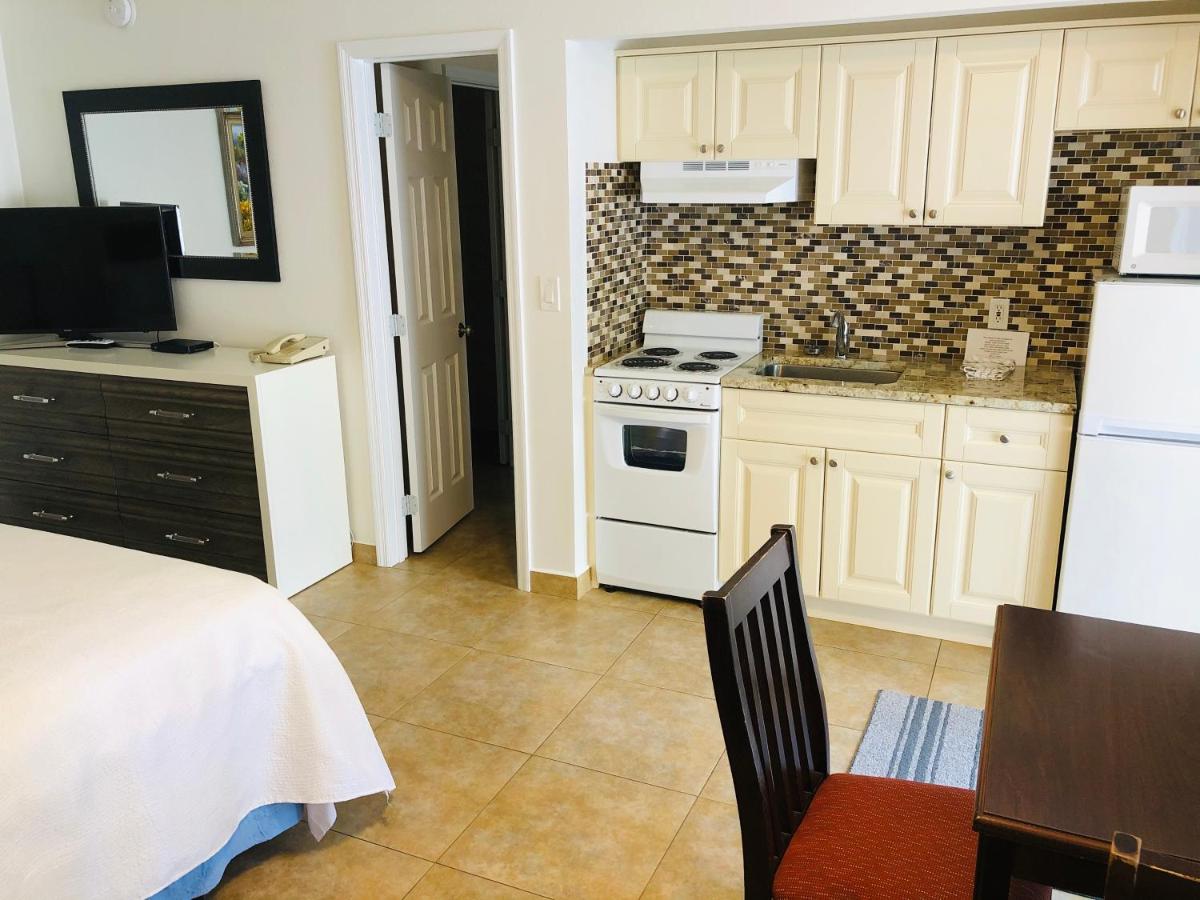 Surf Side Resort — photo 17