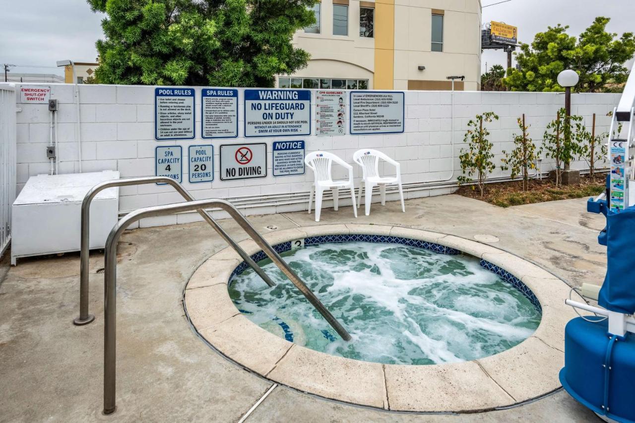 Camino Palms Motel Apartments — photo 16
