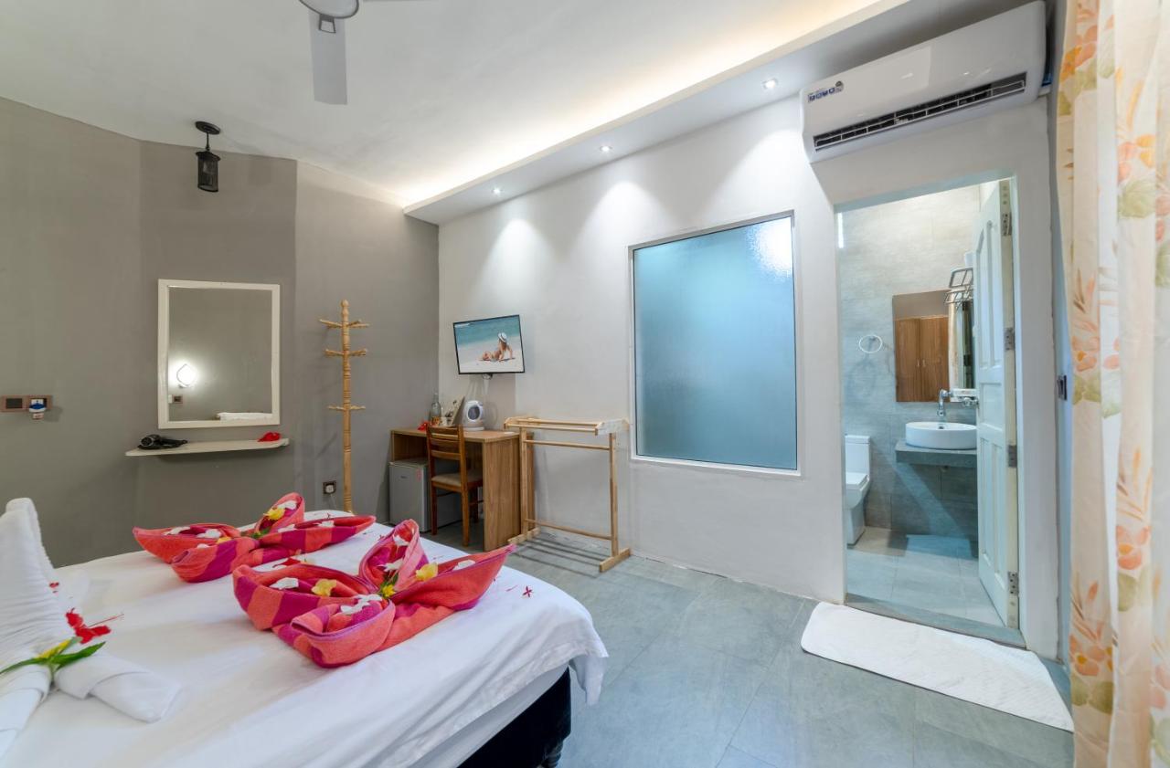 Koimala Beach Ukulhas - 3