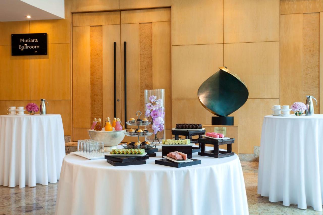 Radisson Hotel Brunei Darussalam photo
