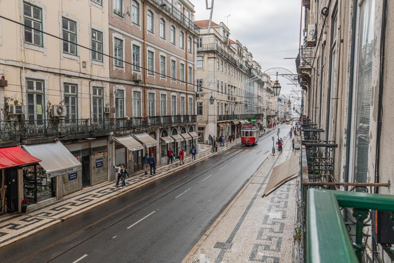 Upscale & Modern 2BDR Apartment - 2