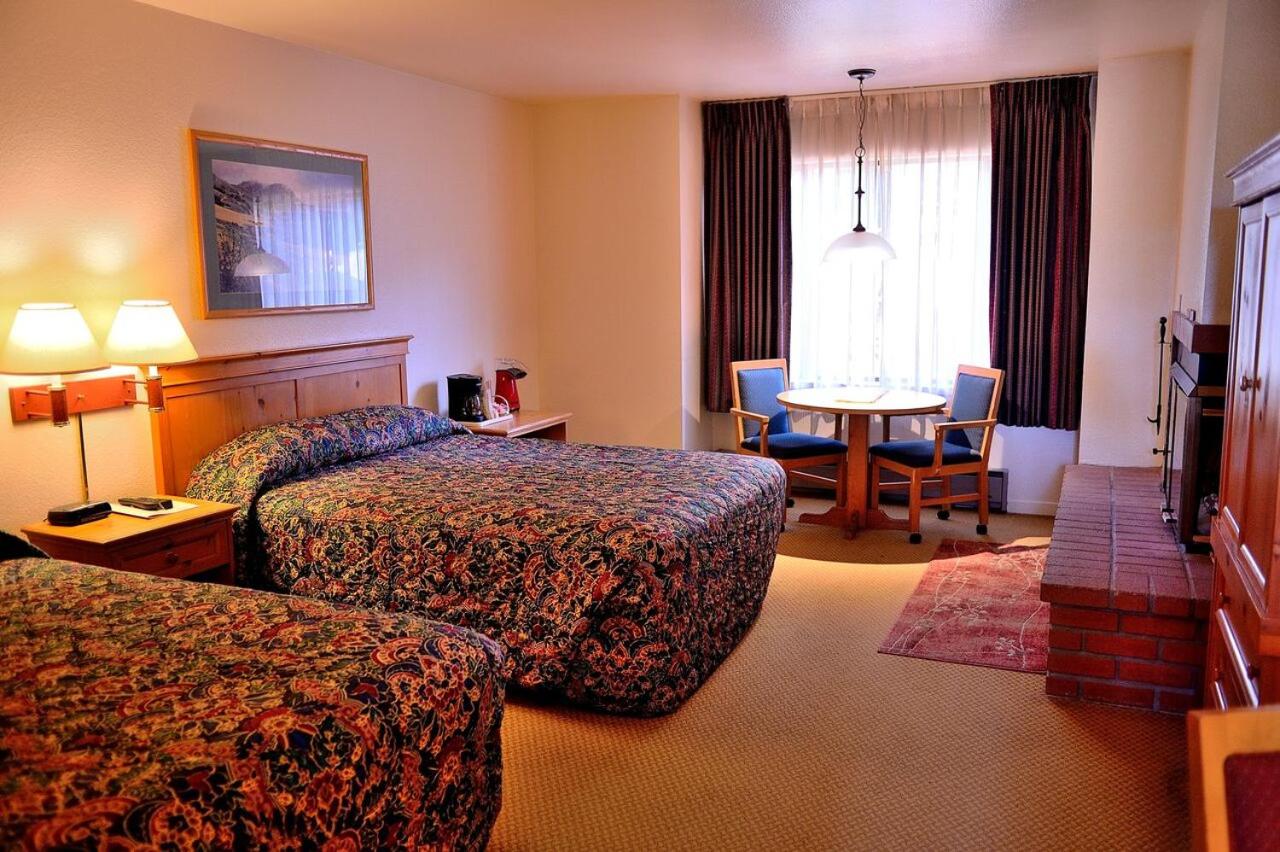 Pacific Gardens Inn — photo 12