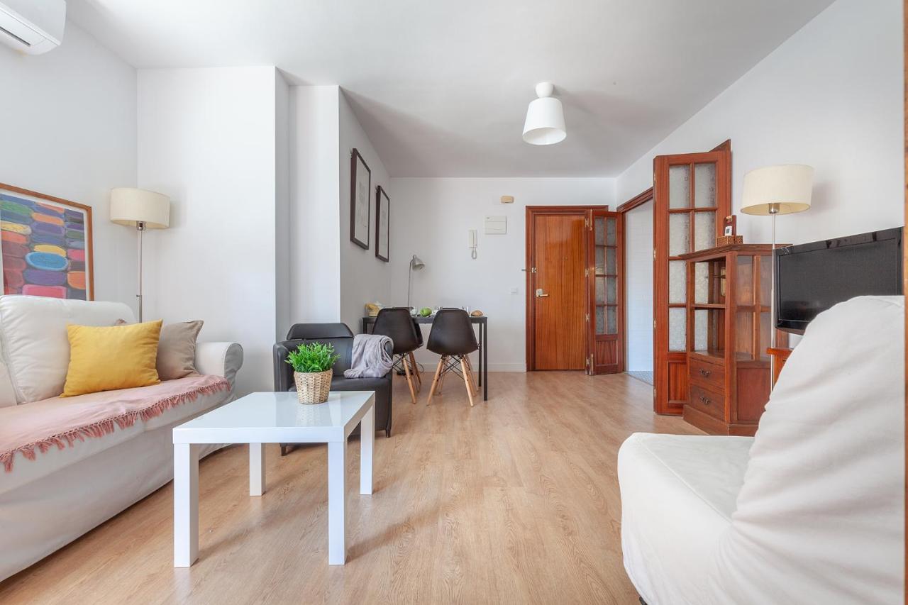 Apartamento luminoso y acogedor en Sevilla. A/C., Seville ...
