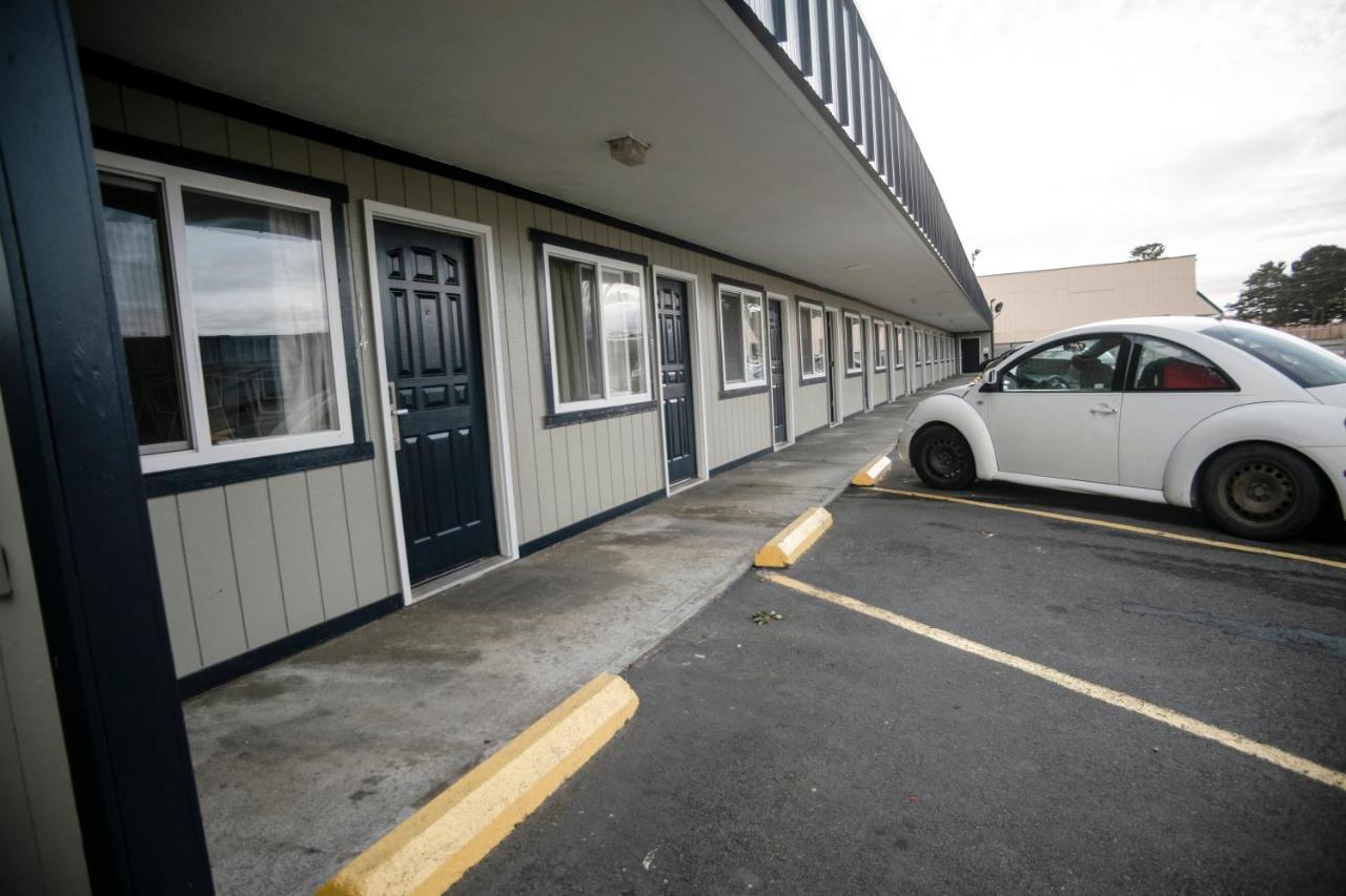 Pacific Inn — photo 9