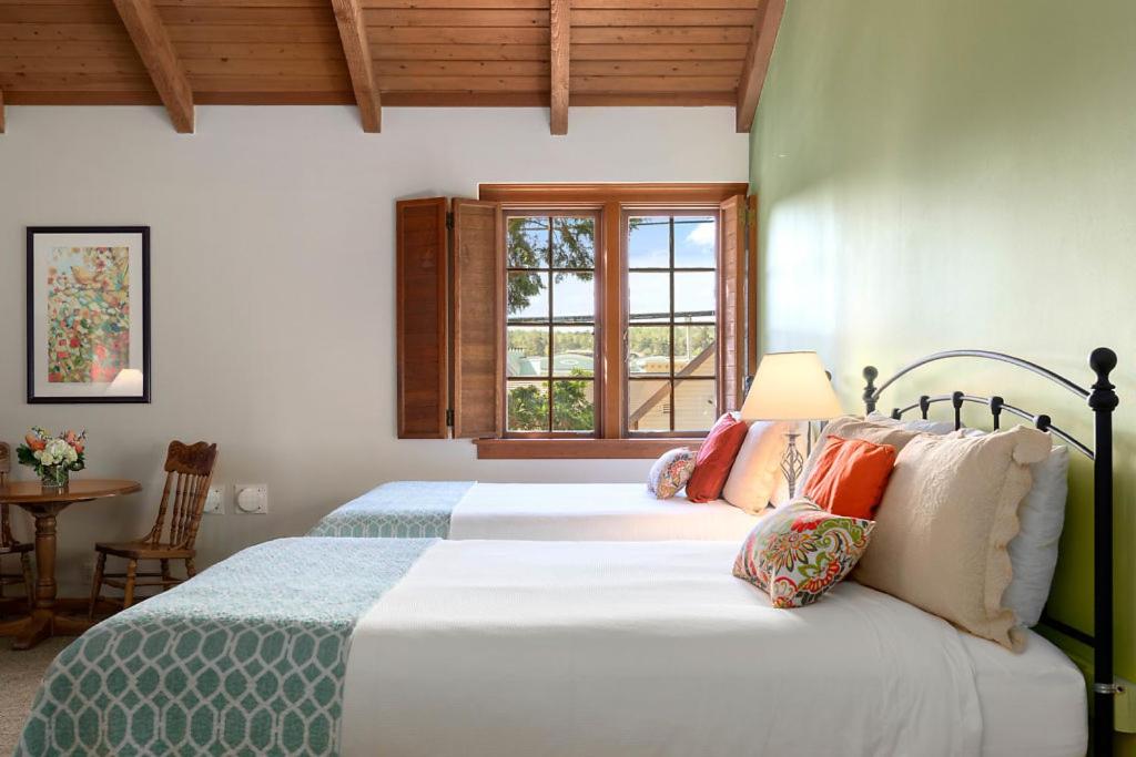 The La Conner Inn — photo 2