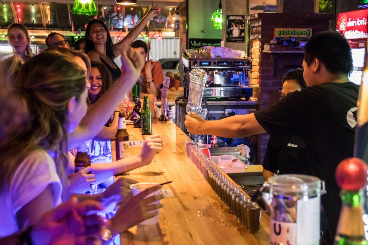 Mad Monkey Bangkok - 5