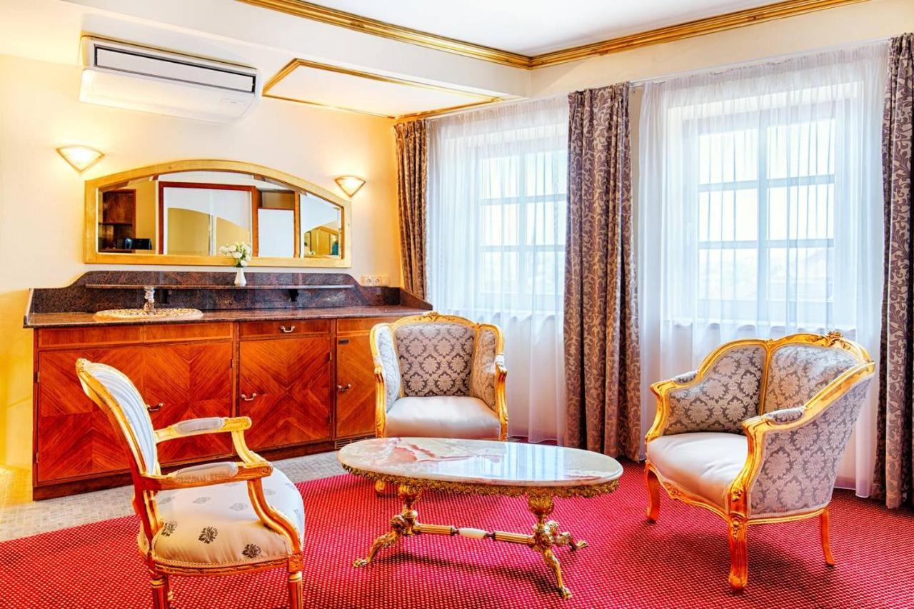 Hotel Hoffmeister photo