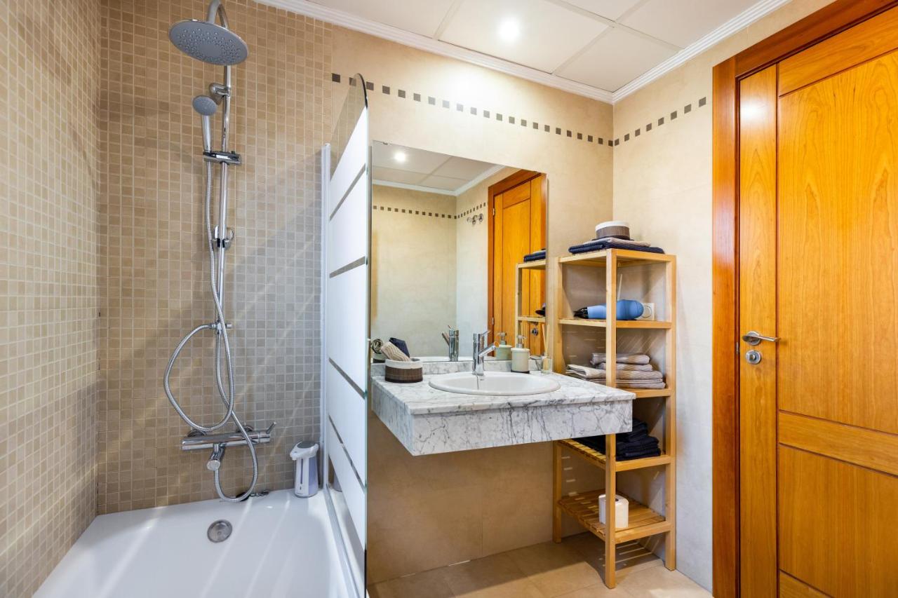 APARTAMENTO CRIS II,EMIR 1-PISCINA GYM & PARKING, parque de ...