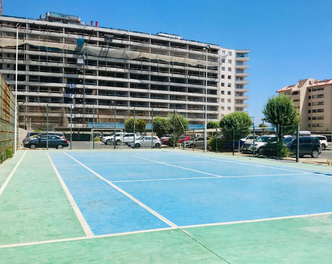 Tennis court: Descanso frente al mar Neohaus La Serena