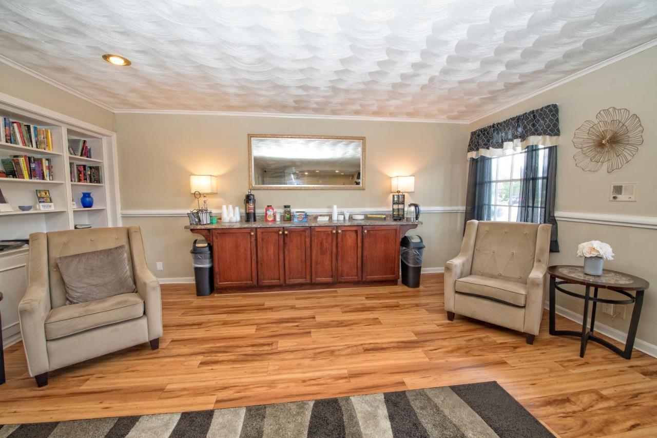 Nichols Guest Rooms — photo 21