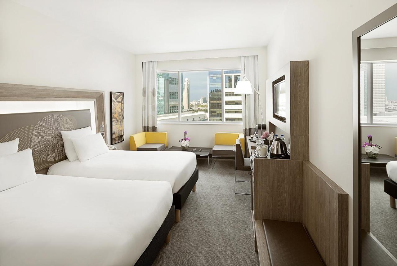 Novotel World Trade Centre Dubai photo
