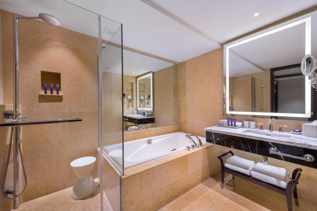 The Fullerton Hotel Singapore - 3