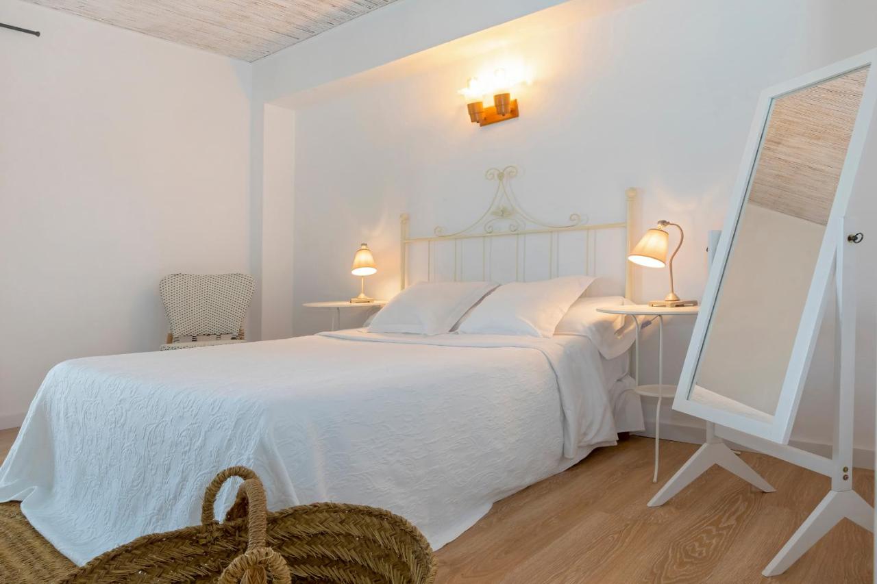 Can Beia Hostal Boutique, San Antonio – Precios actualizados ...